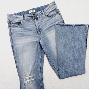 BKE Parker Womens 26W 35.5L High Rise Super Flare Jeans Light Wash Distressed